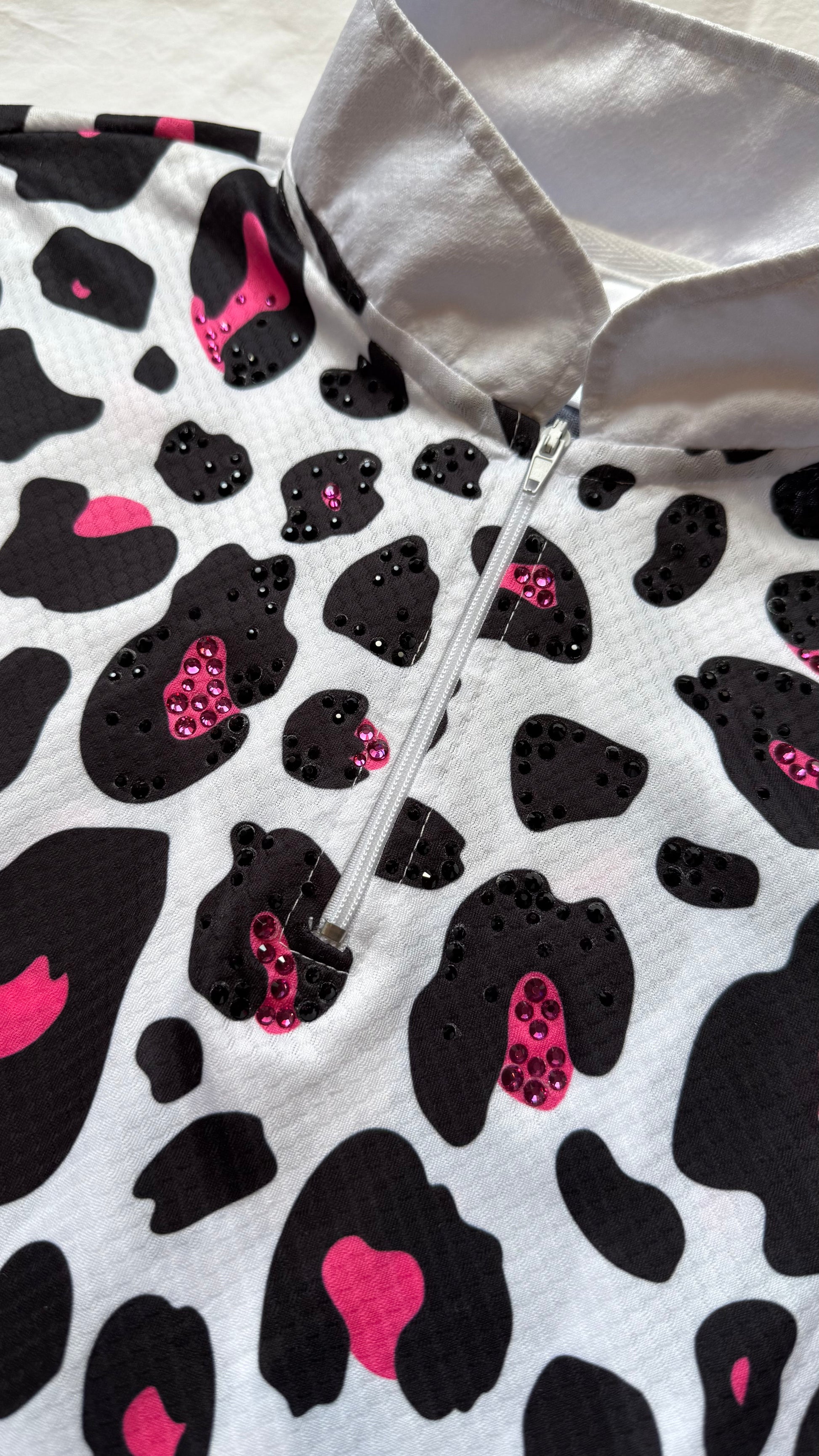 Bright Pink Leopard – Hera Luxe Equestrian